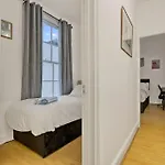 Cosy 2-Bedroom Flat Paddington