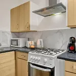 Cosy 2-Bedroom Flat Paddington